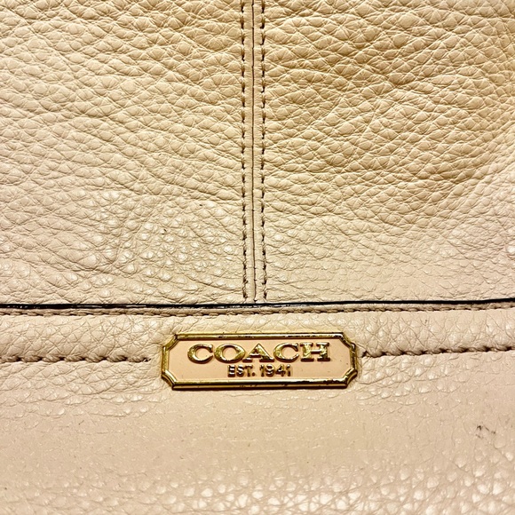 Coach Park Leather Carrier Tote Purse (authentic) - Picture 3 of 12